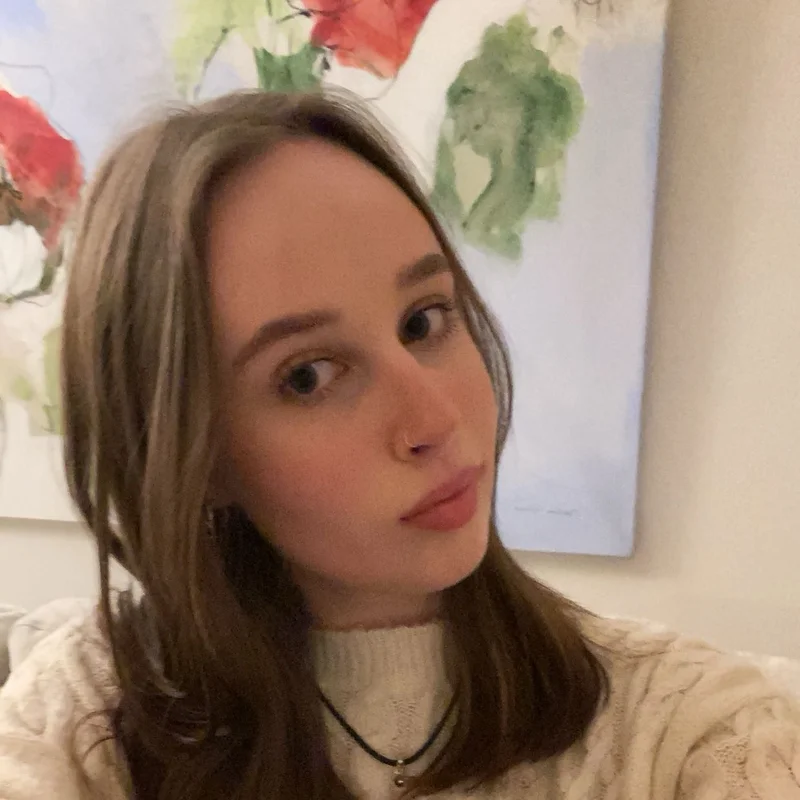 Isabelle K.