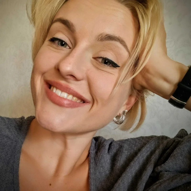 Hannah L.
