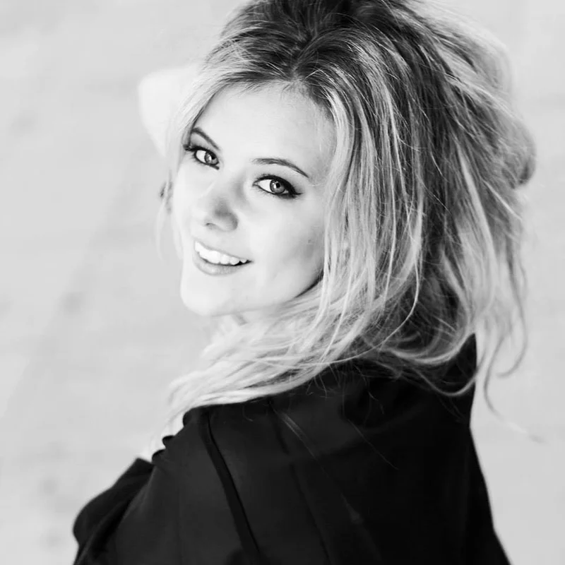 Sara L.