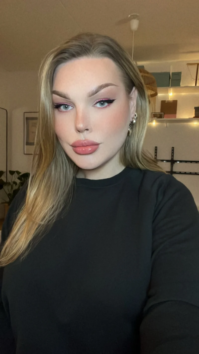 Agnes Ö.
