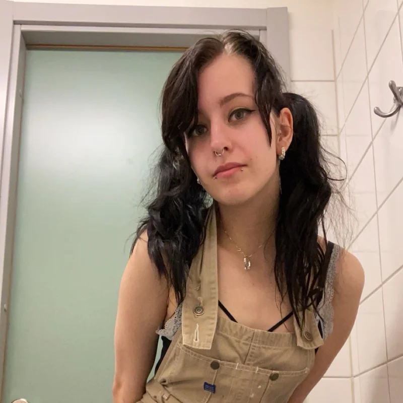 LIV C.