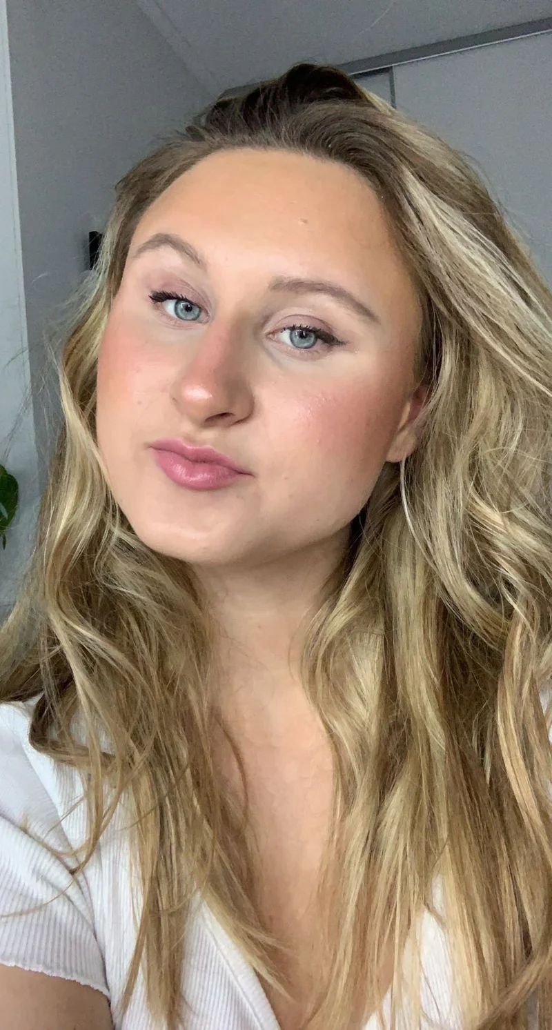 Lova L.